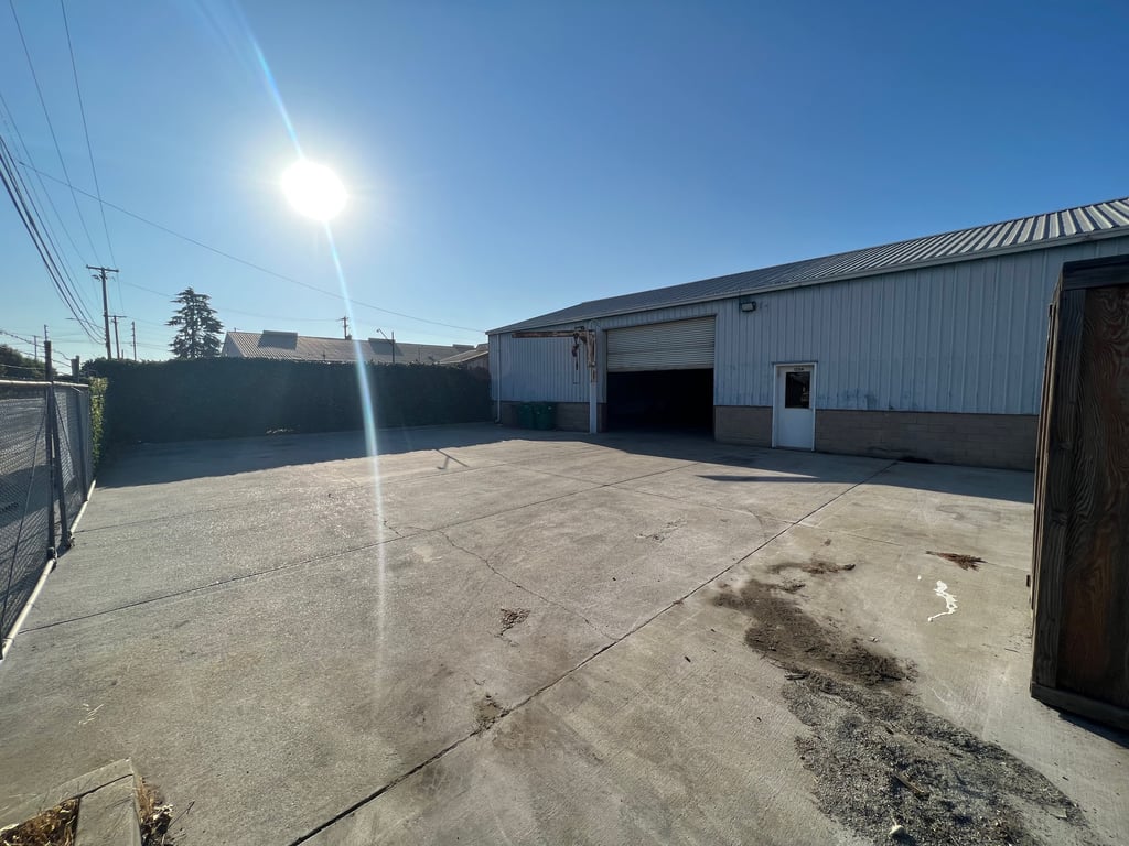 1206 East Pine Street, Lodi