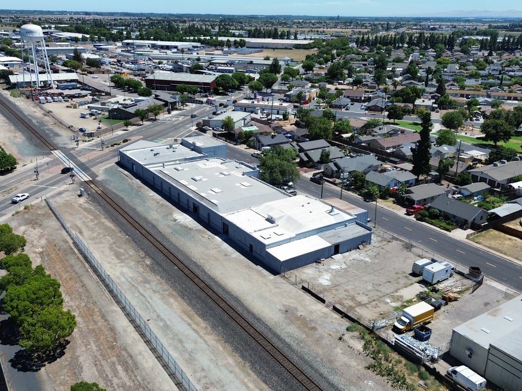 121 Oak Street - Photo 4