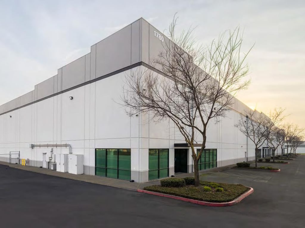 1780 Industrial Drive - Photo 2