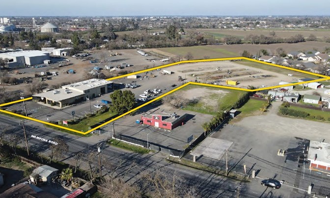 1808 S Mariposa Rd, Stockton, CA 95205 - Photo 2