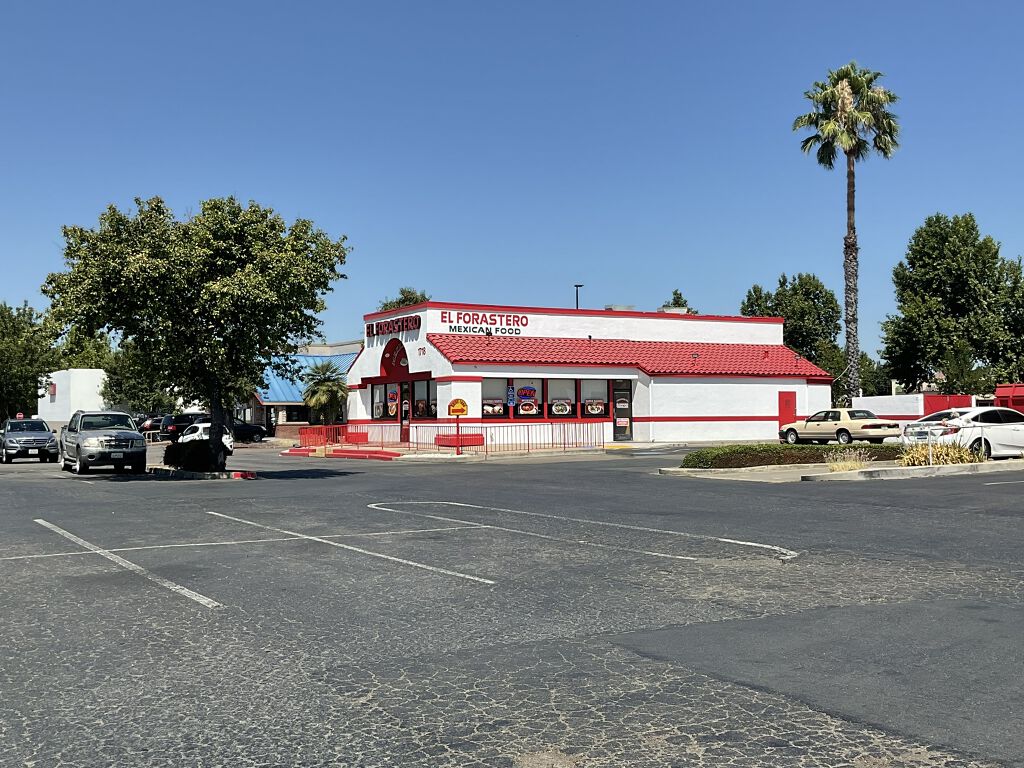 1880 E Hammer Ln - Photo 6