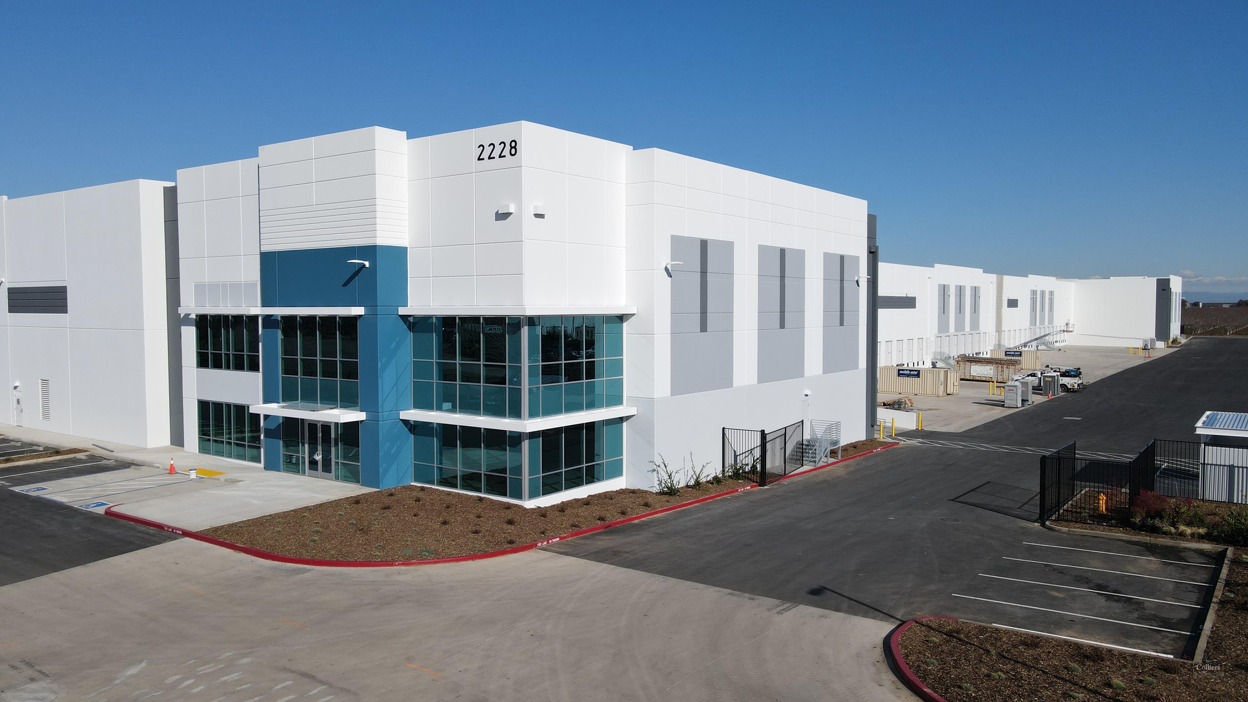 2216 Sinclair Ave Bldg 1, Stockton, CA 95205 - Photo 2