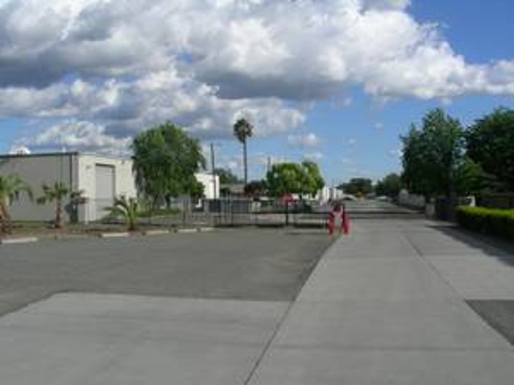 4672 E. Waterloo Road, Stockton
