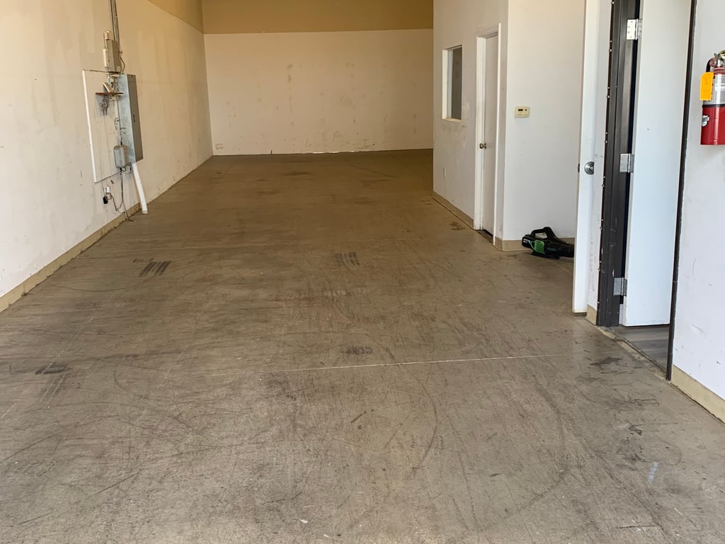590 Commerce Court - Photo 2