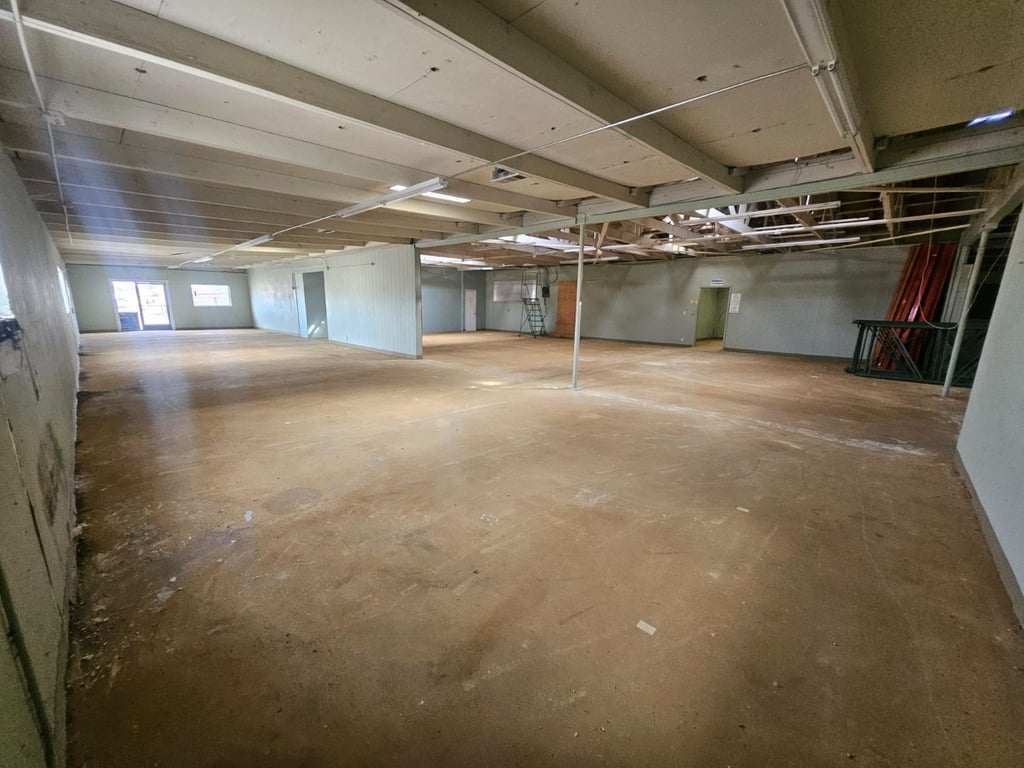 6000 Lathrop Rd. #C - Photo 5
