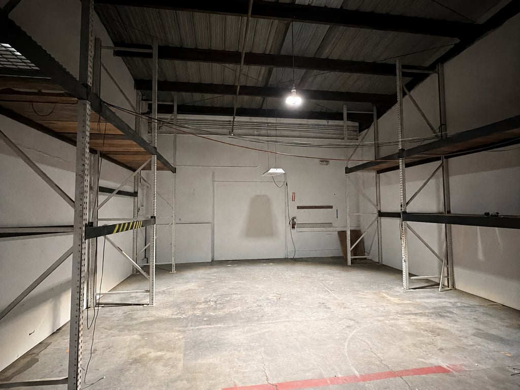 611 West Fremont Street - Photo 6