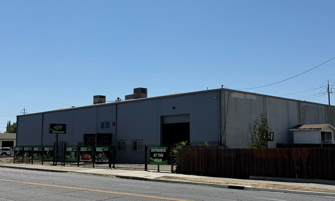 741 S Airport Way, Stockton, CA 95205 - Photo 2