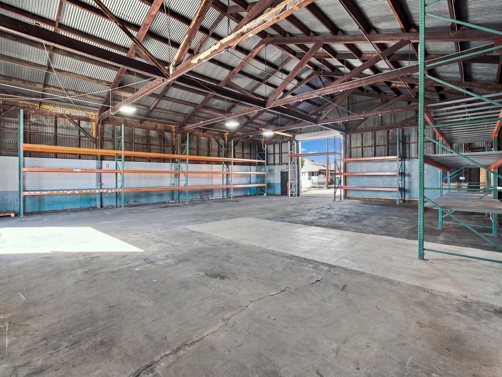 945 East Lindsay Street - Photo 7