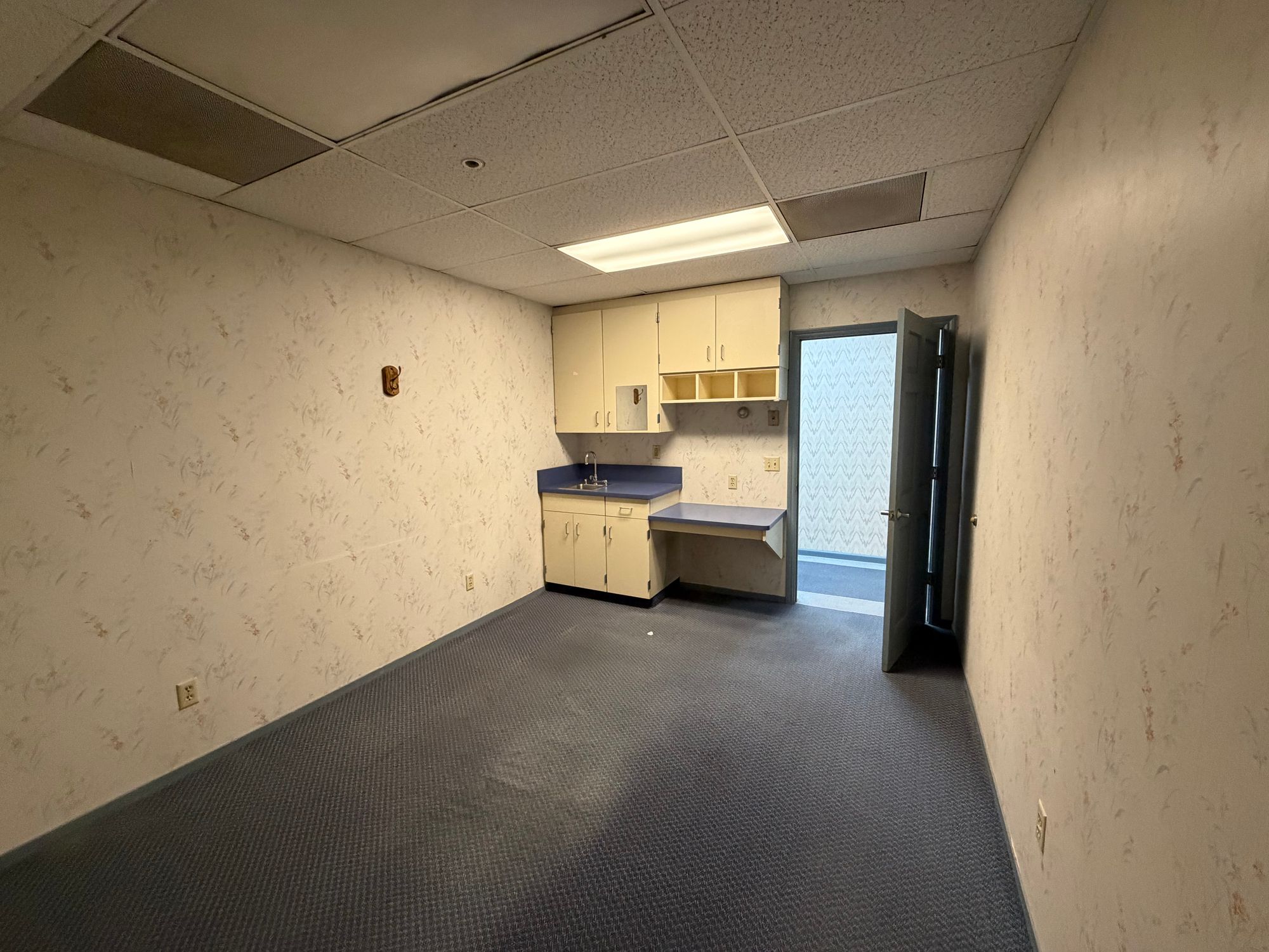 999 S. Fairmont Avenue, Suite 220, Lodi, CA  95240 - Photo 5